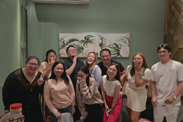 Happy Filipino virtual assistants after a sponsored company outing.